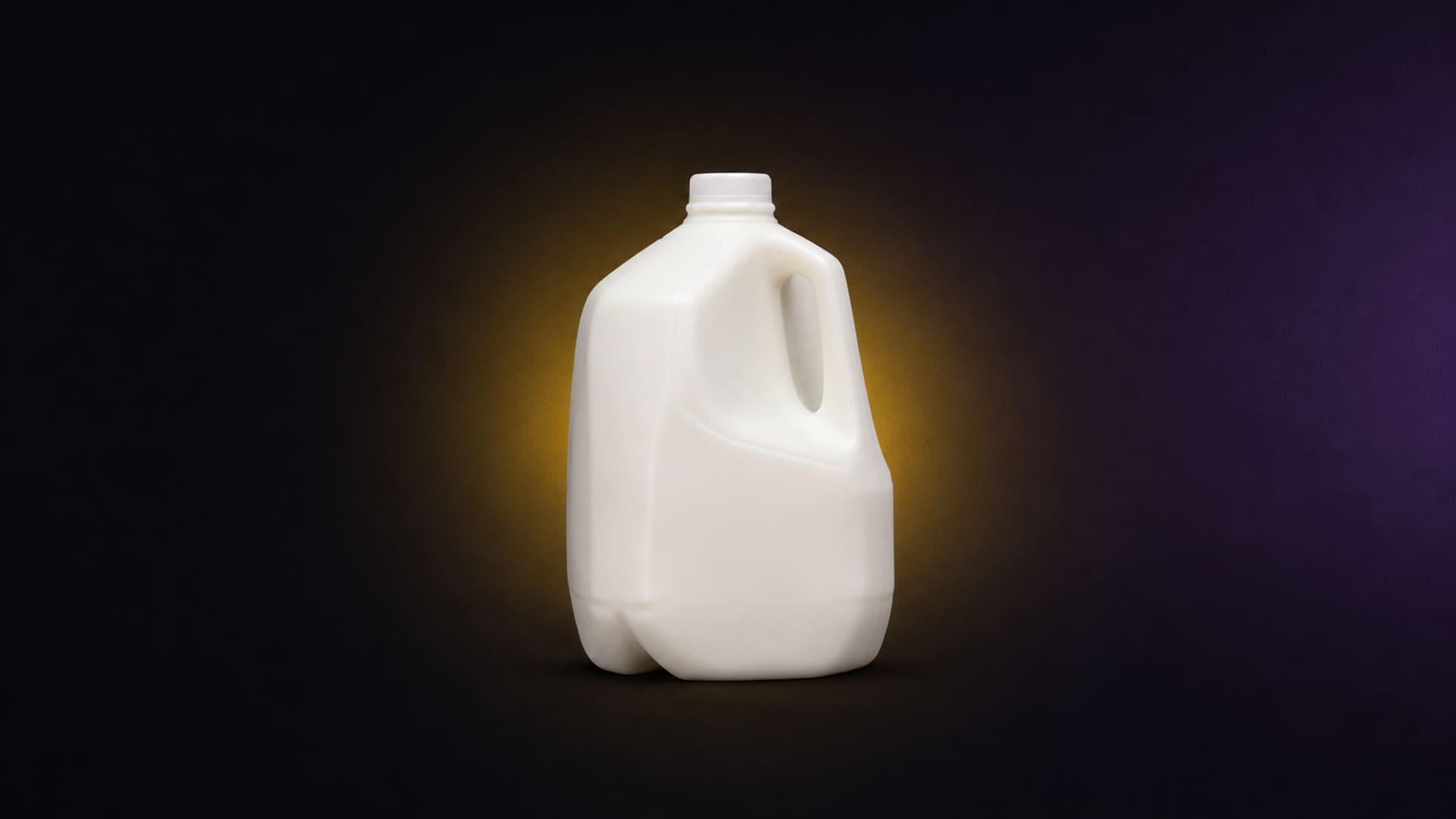 US gallon of milk (full jug)