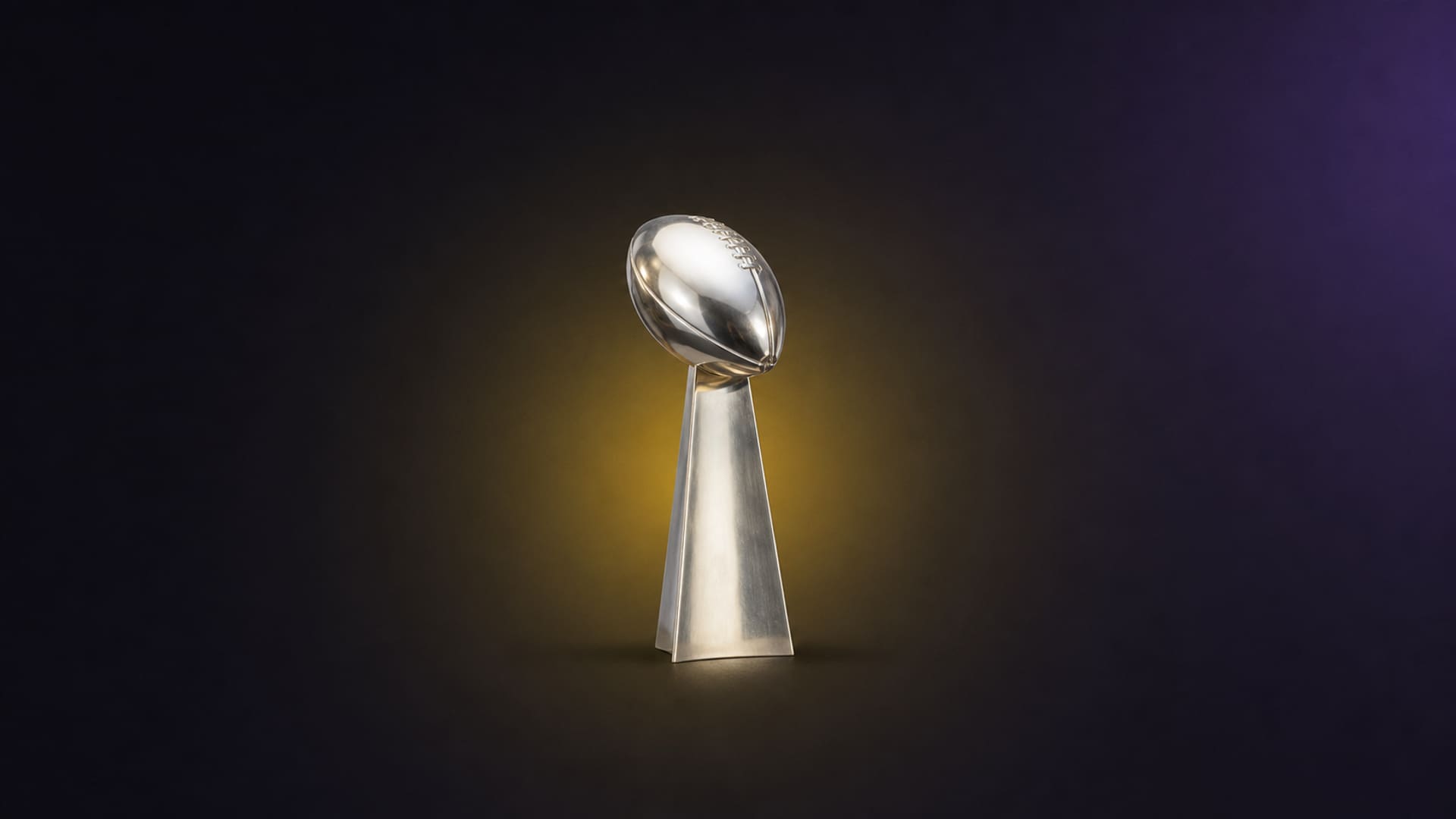 Vince-Lombardi-Trophy